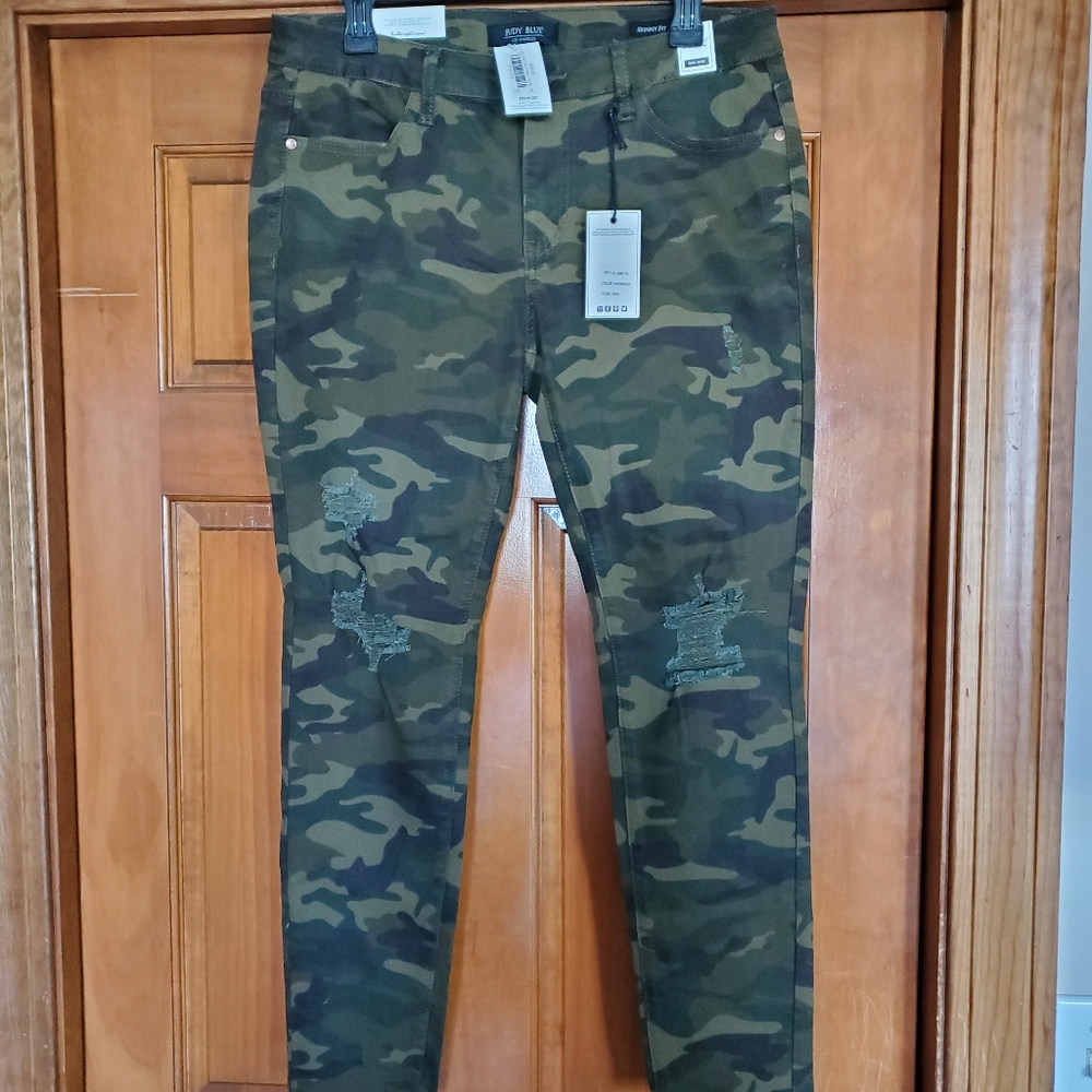 NWT Judy Blue Mid Rise Green Camouflage Skinny Jean Stretch 13/31